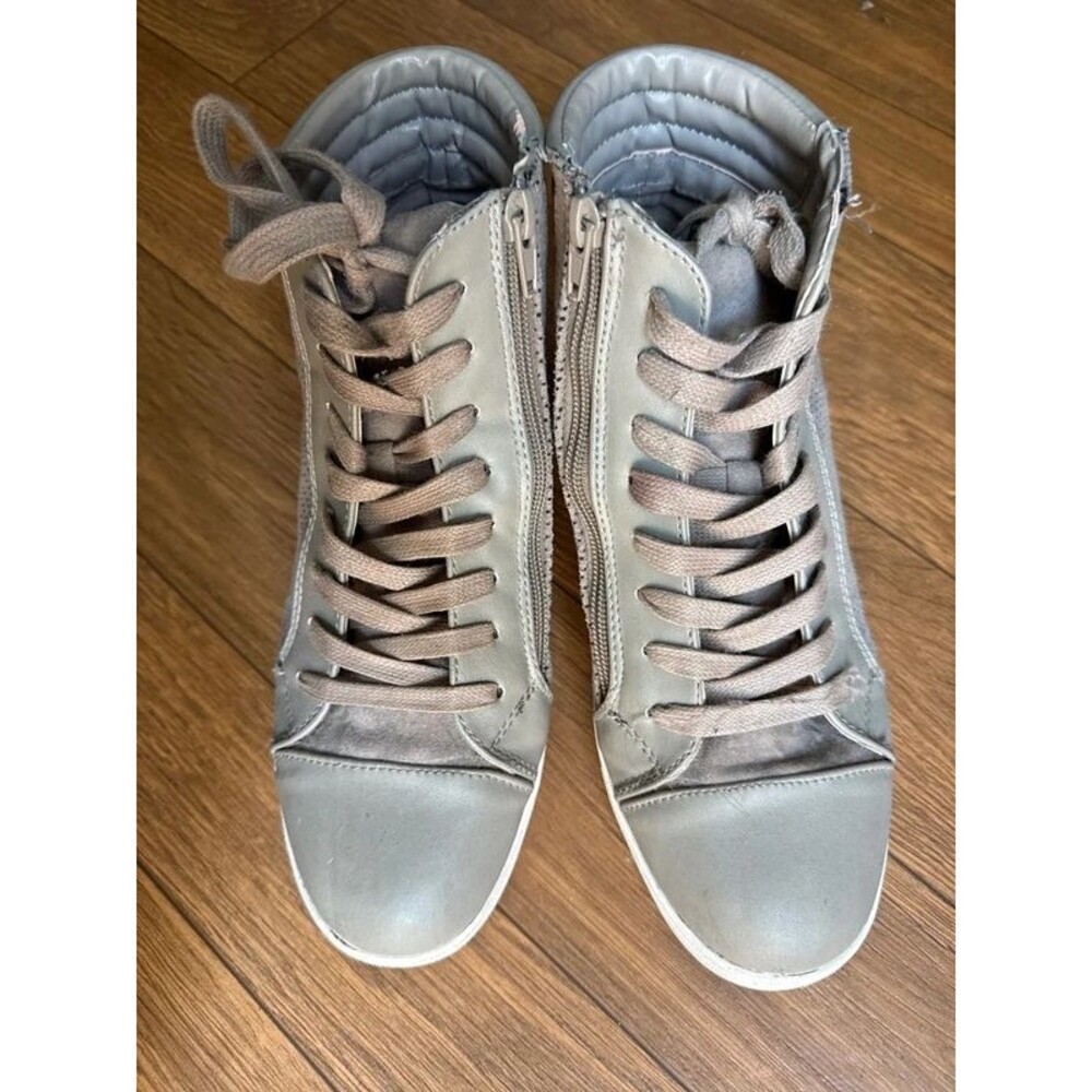 Steve Madden 9.5 9 1/2 Women’s Grey Suede High Too Sneakers